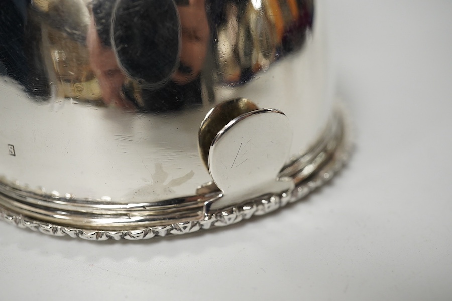 A Georgian silver wine funnel, marks rubbed, 13.3cm, 4.4oz. Condition - poor